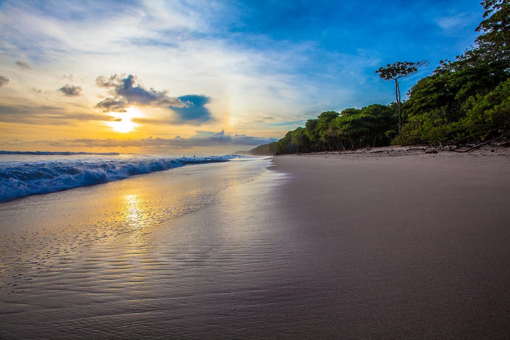 Santa Teresa y Malpaís: destinos con encanto natural